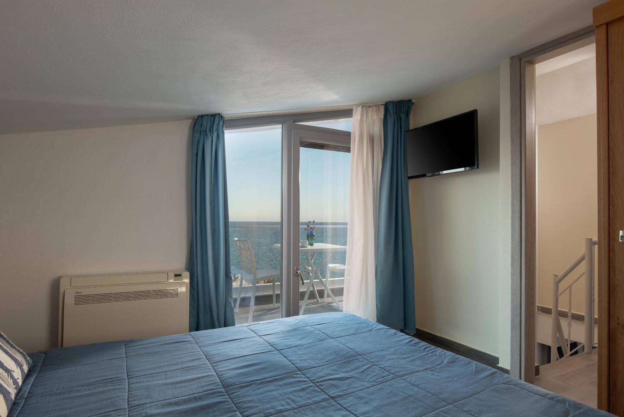 Almare Seaside Studios & Suites - Sarti Sithonia 외부 사진